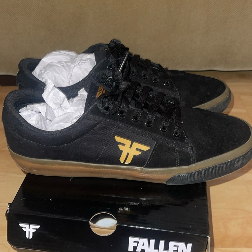 FALLEN BOMBER, Black/Gum Men’s Size 10.5